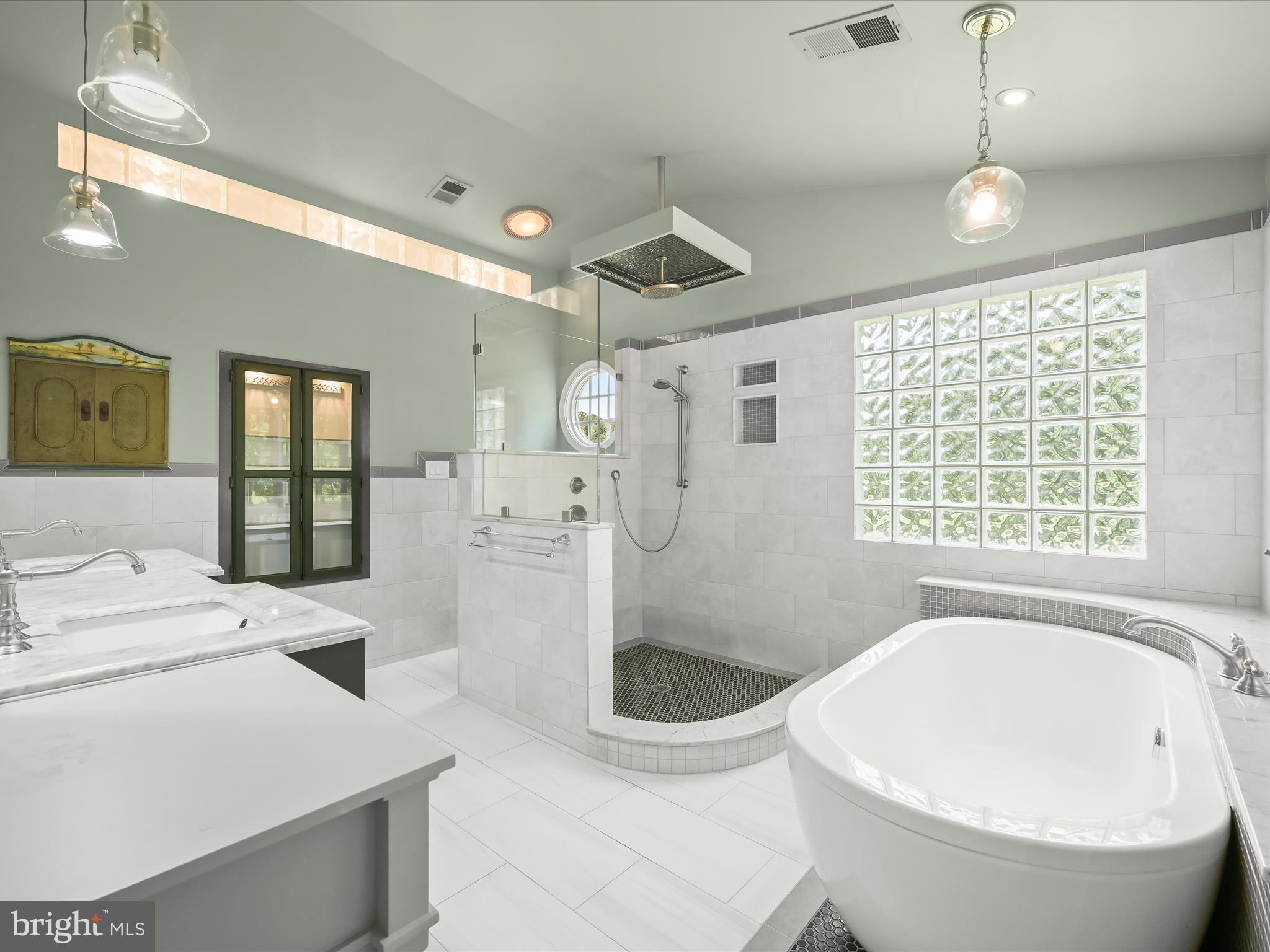 11025 GAITHER HUNT LANE