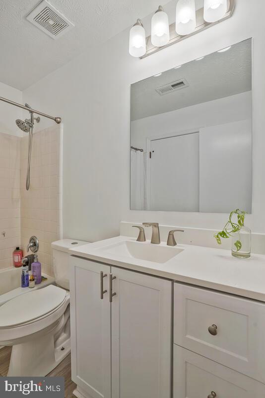 23242 CHESTNUT OAK COURT 10E