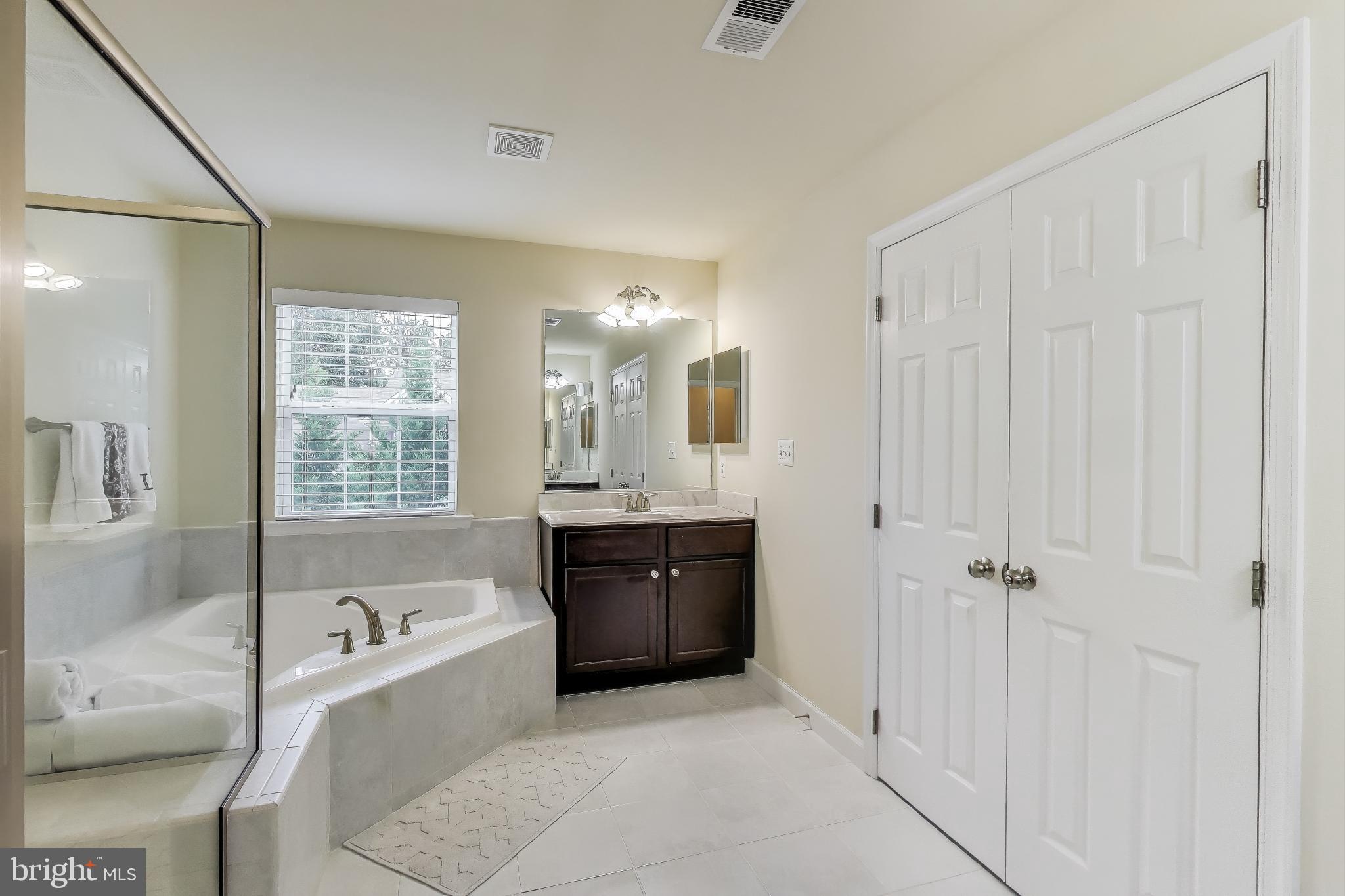 45189 WOODHAVEN DRIVE