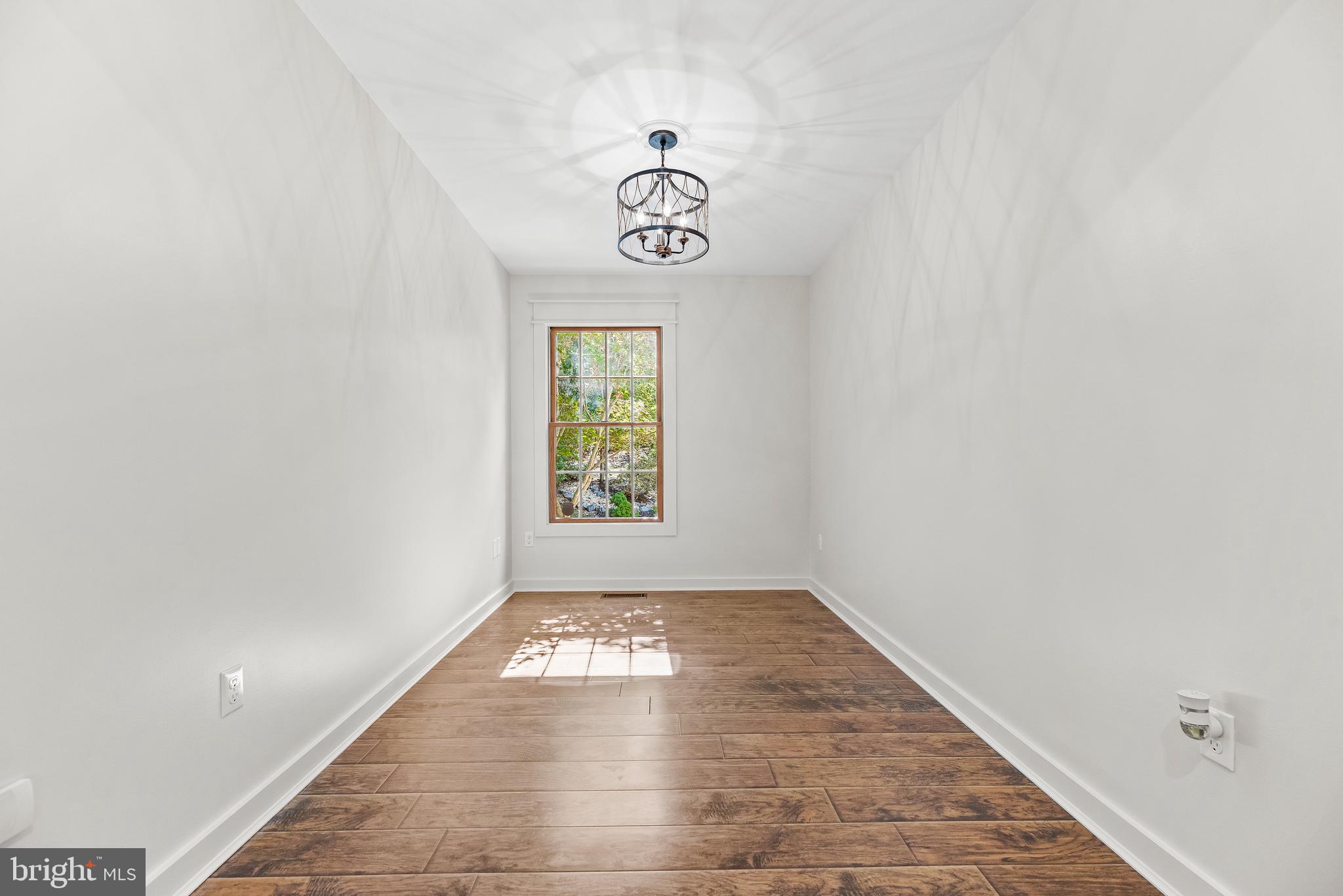 24589 BATEMAN COURT