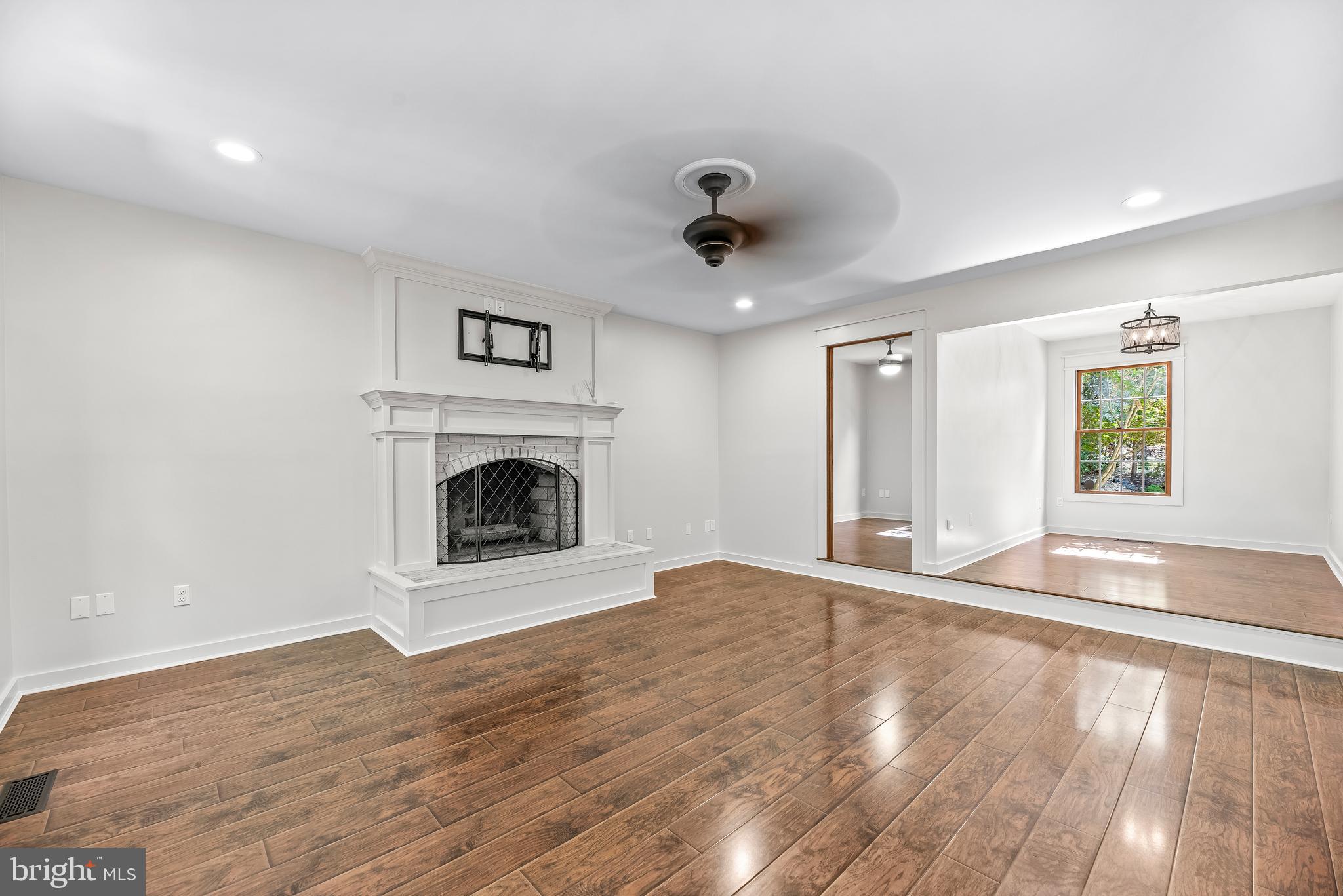 24589 BATEMAN COURT