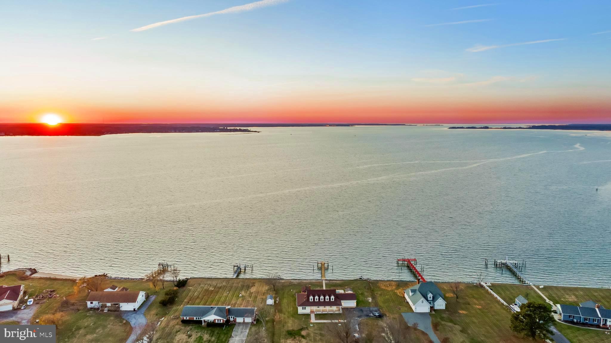 1690 FERRY POINT COURT