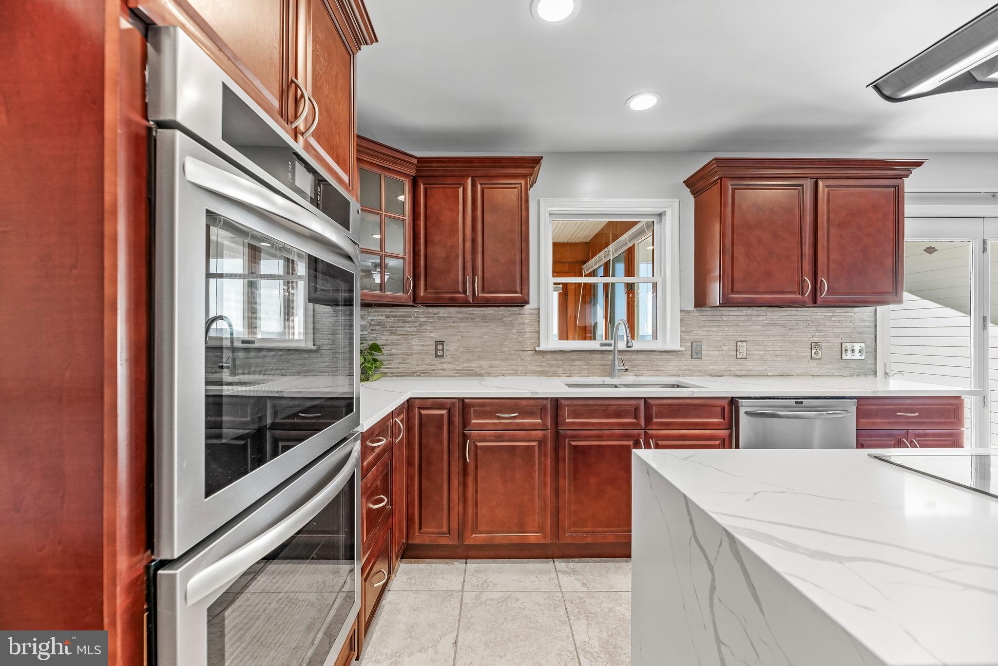 1690 FERRY POINT COURT