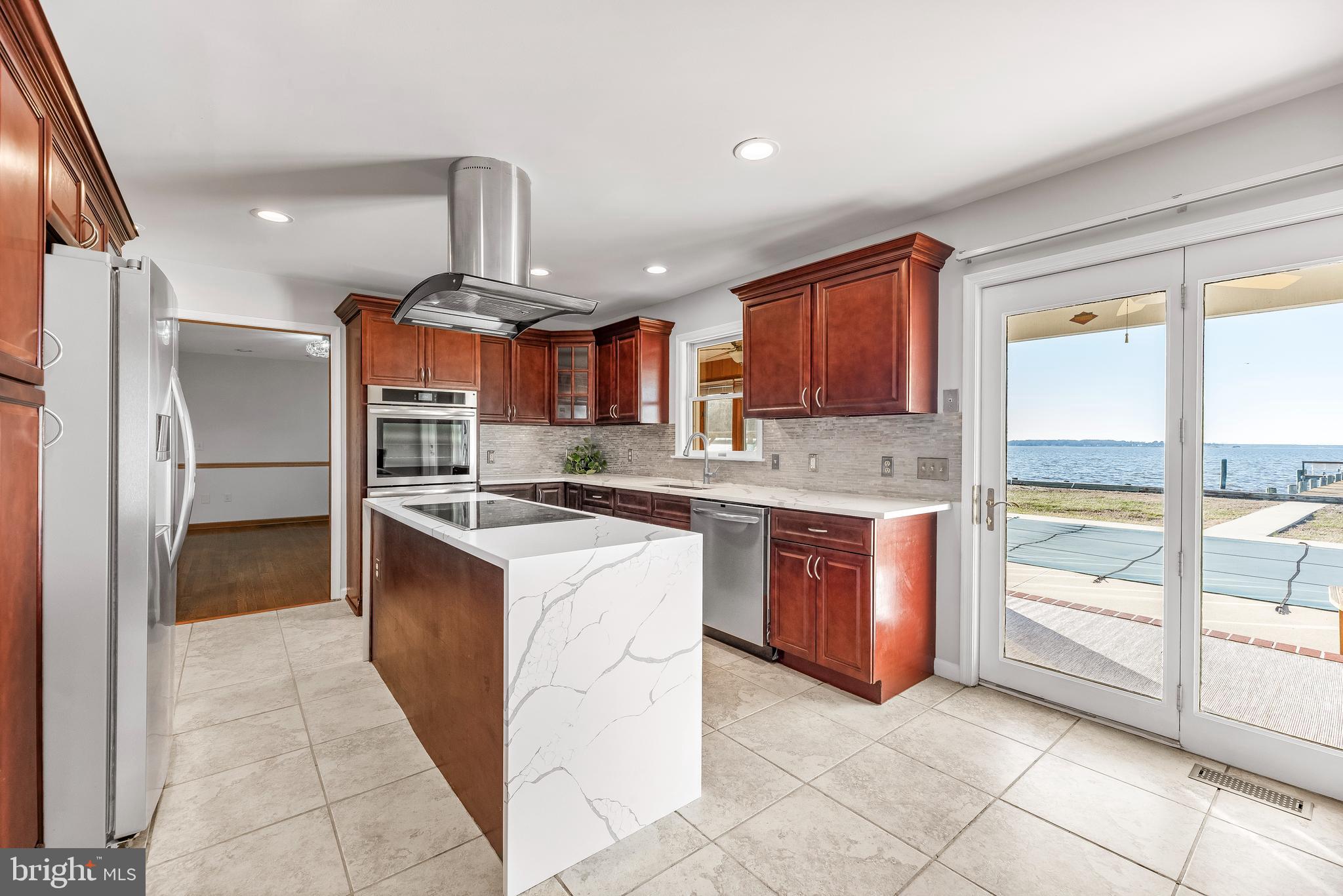 1690 FERRY POINT COURT