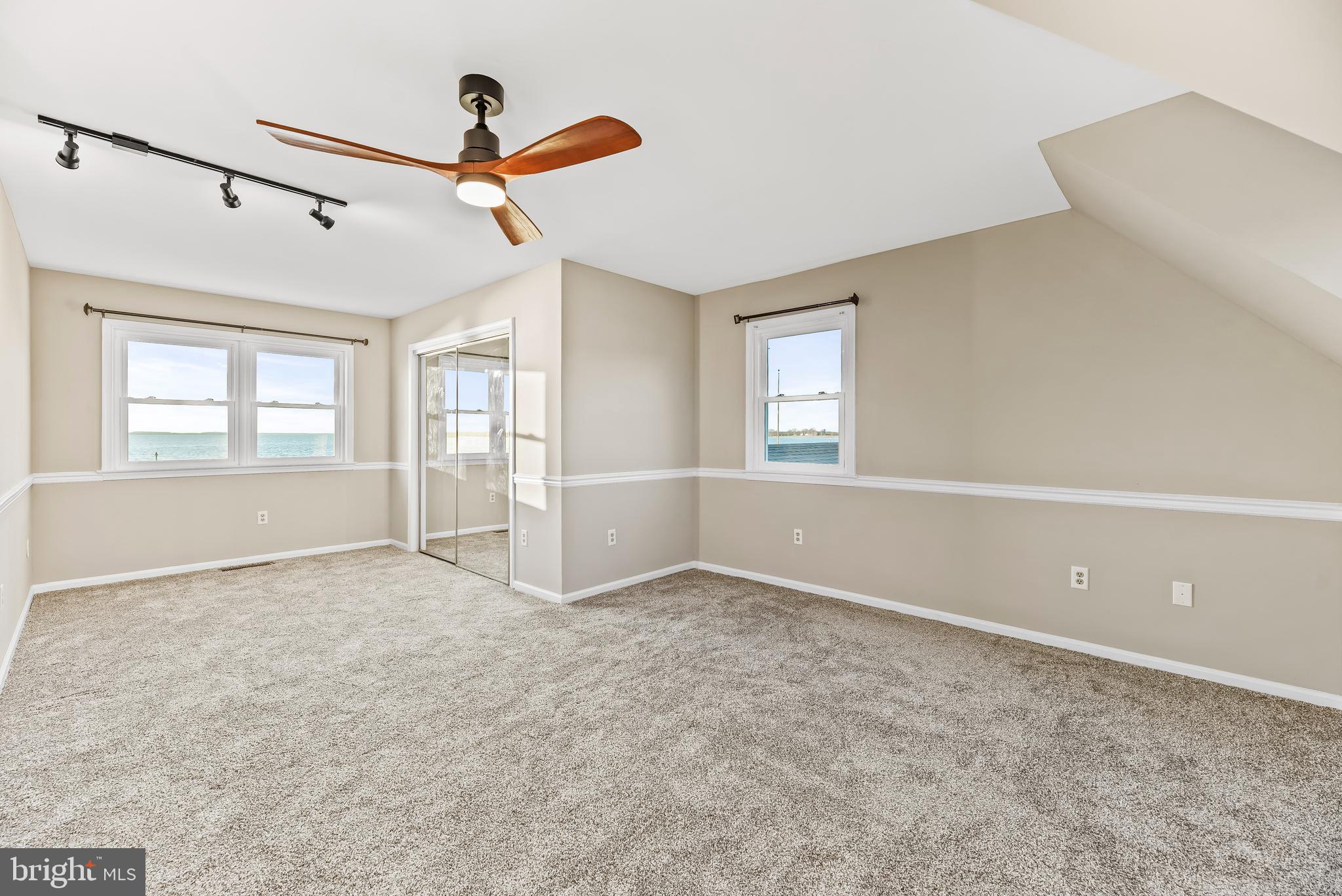 1690 FERRY POINT COURT
