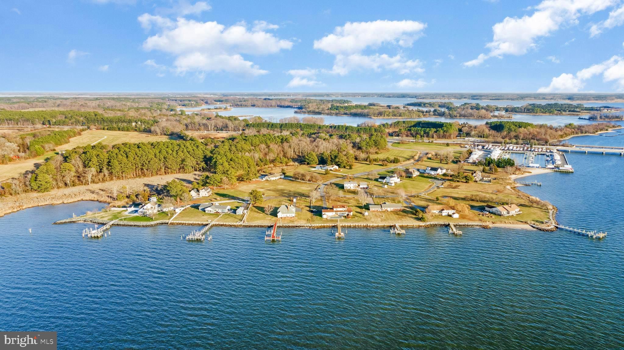 1690 FERRY POINT COURT