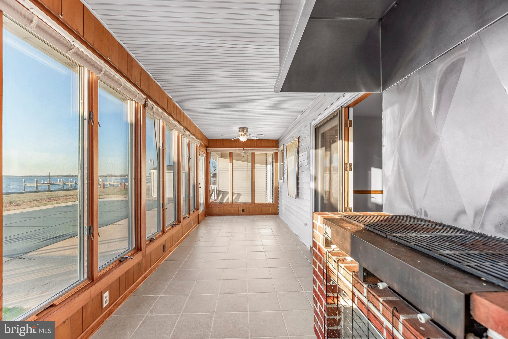 1690 FERRY POINT COURT