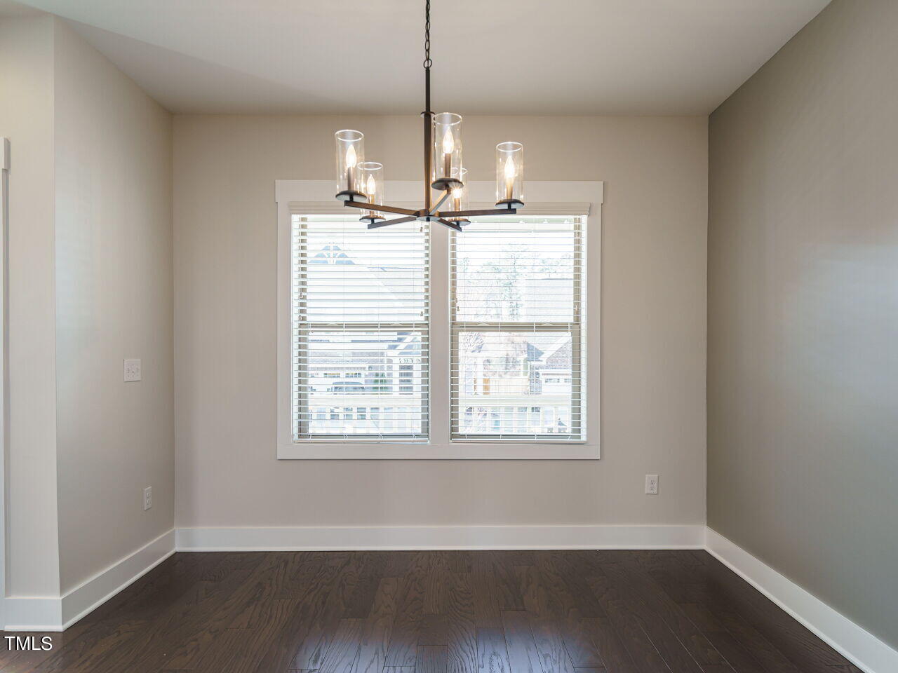 636 Groveview Wynd