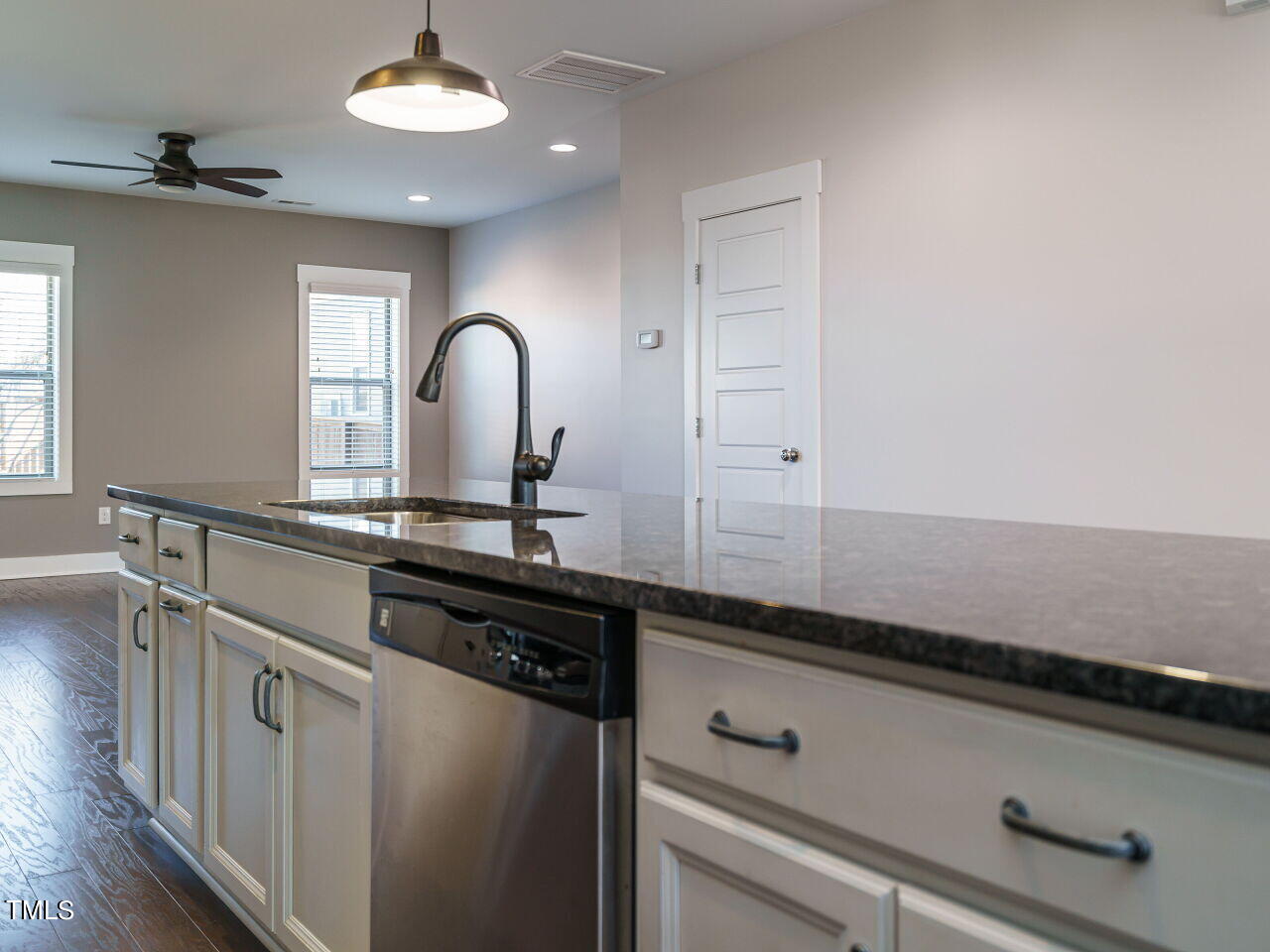 636 Groveview Wynd