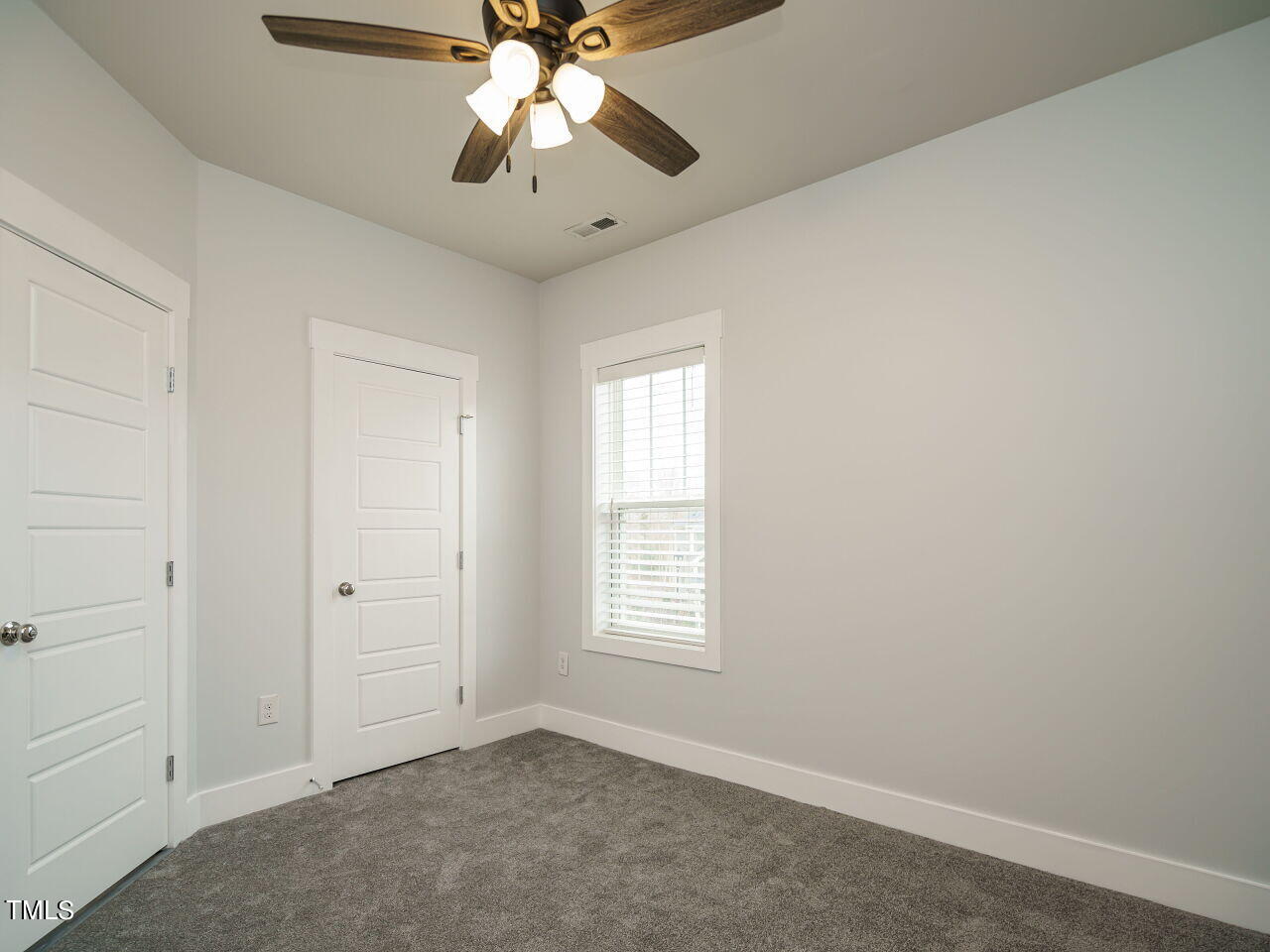 832 Groveview Wynd