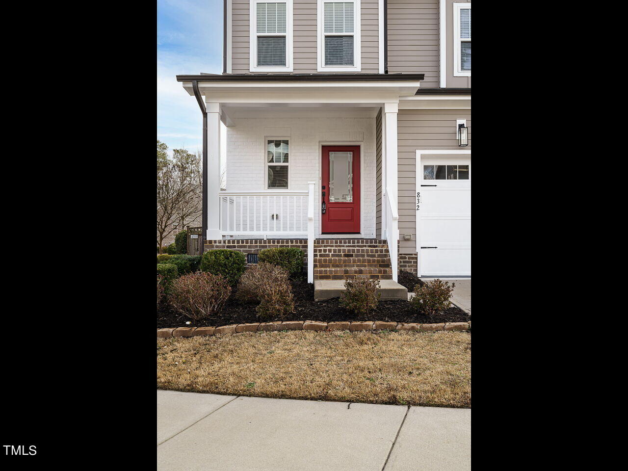 832 Groveview Wynd