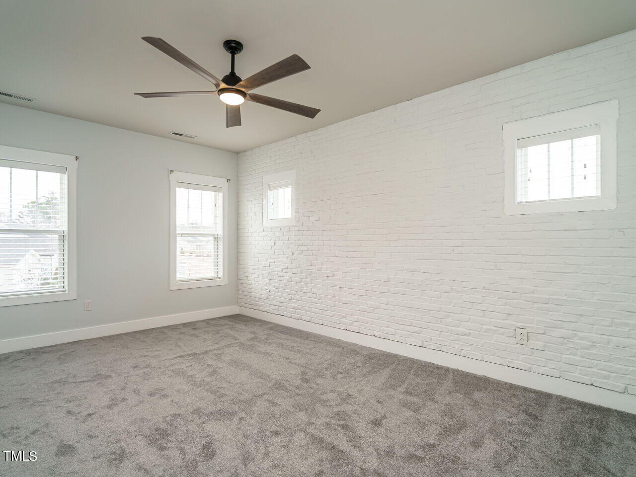 832 Groveview Wynd