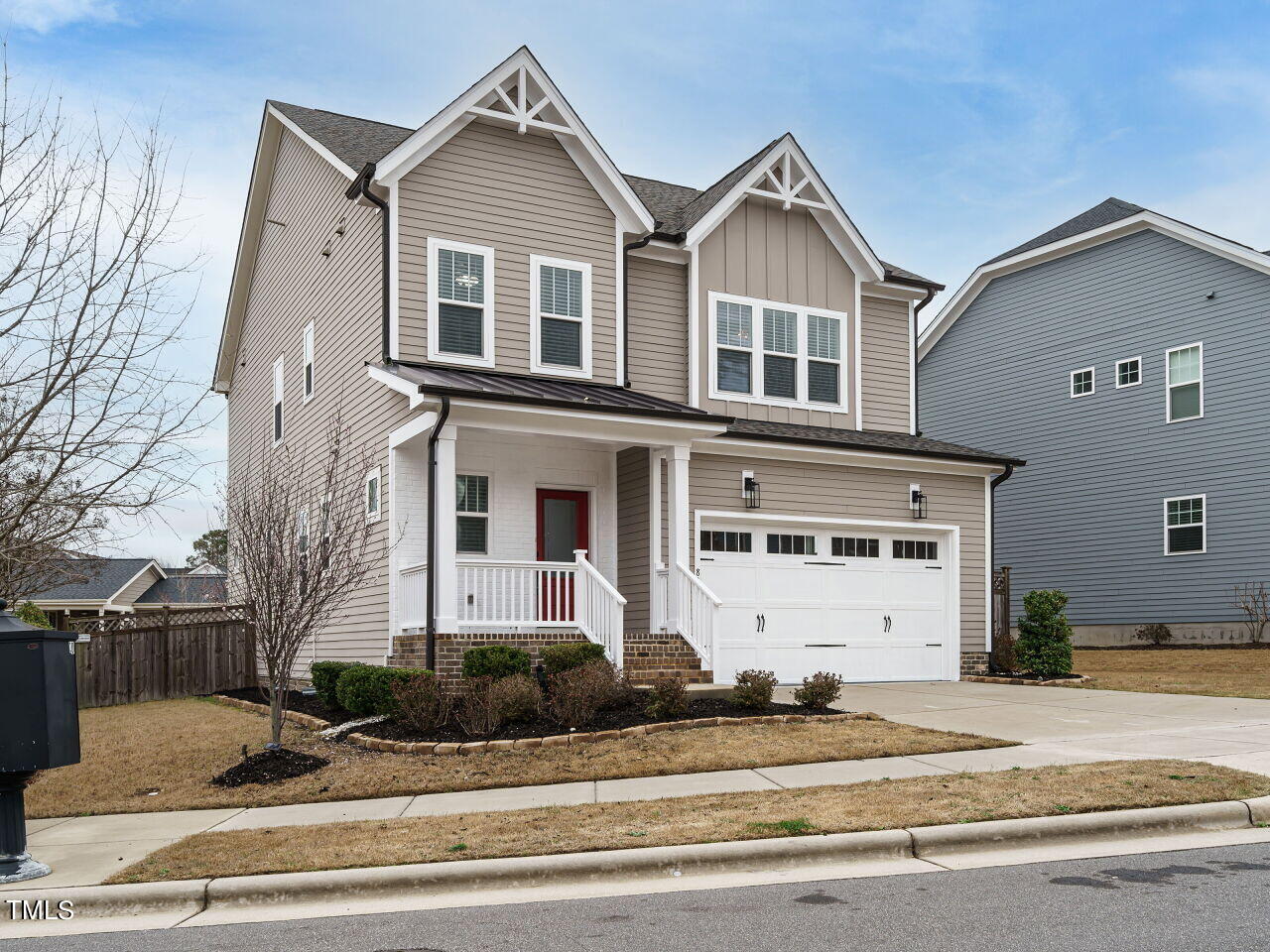 832 Groveview Wynd