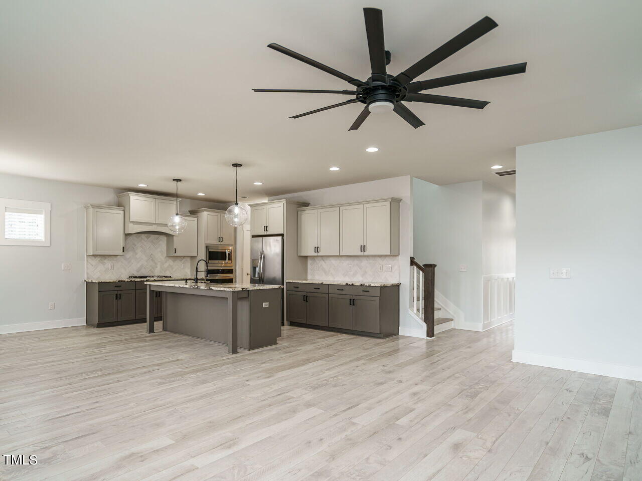832 Groveview Wynd