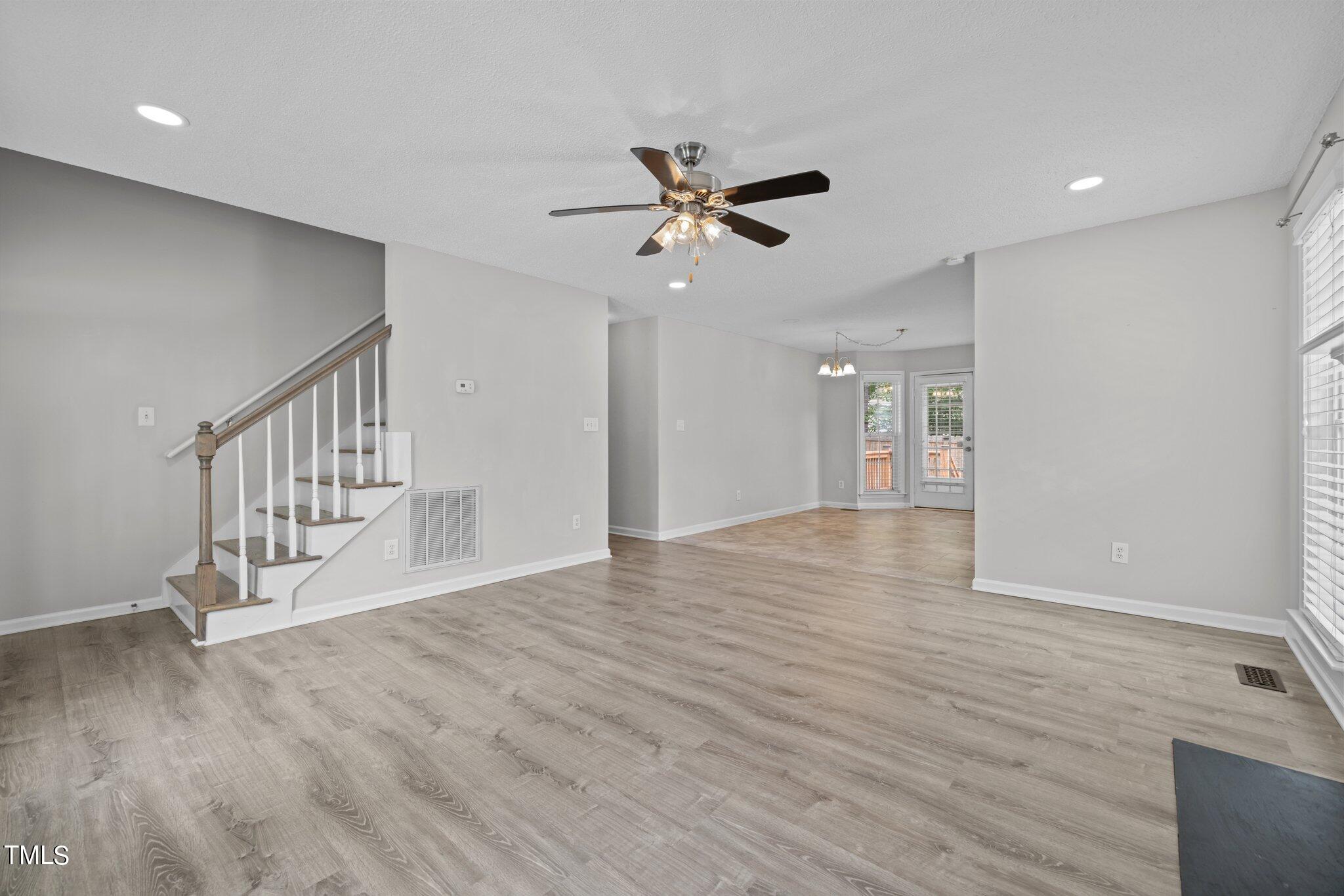 5425 Covington Cross Drive