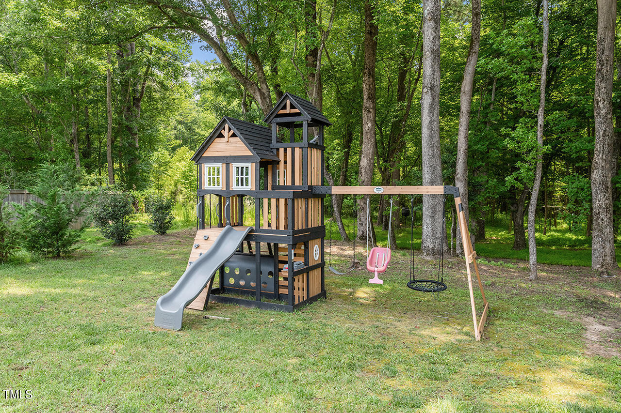 71 Amaryllis Court
