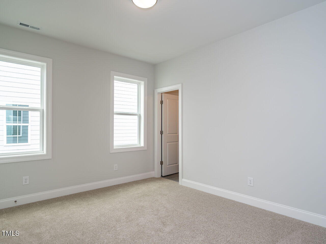 104 Noble Deer Way