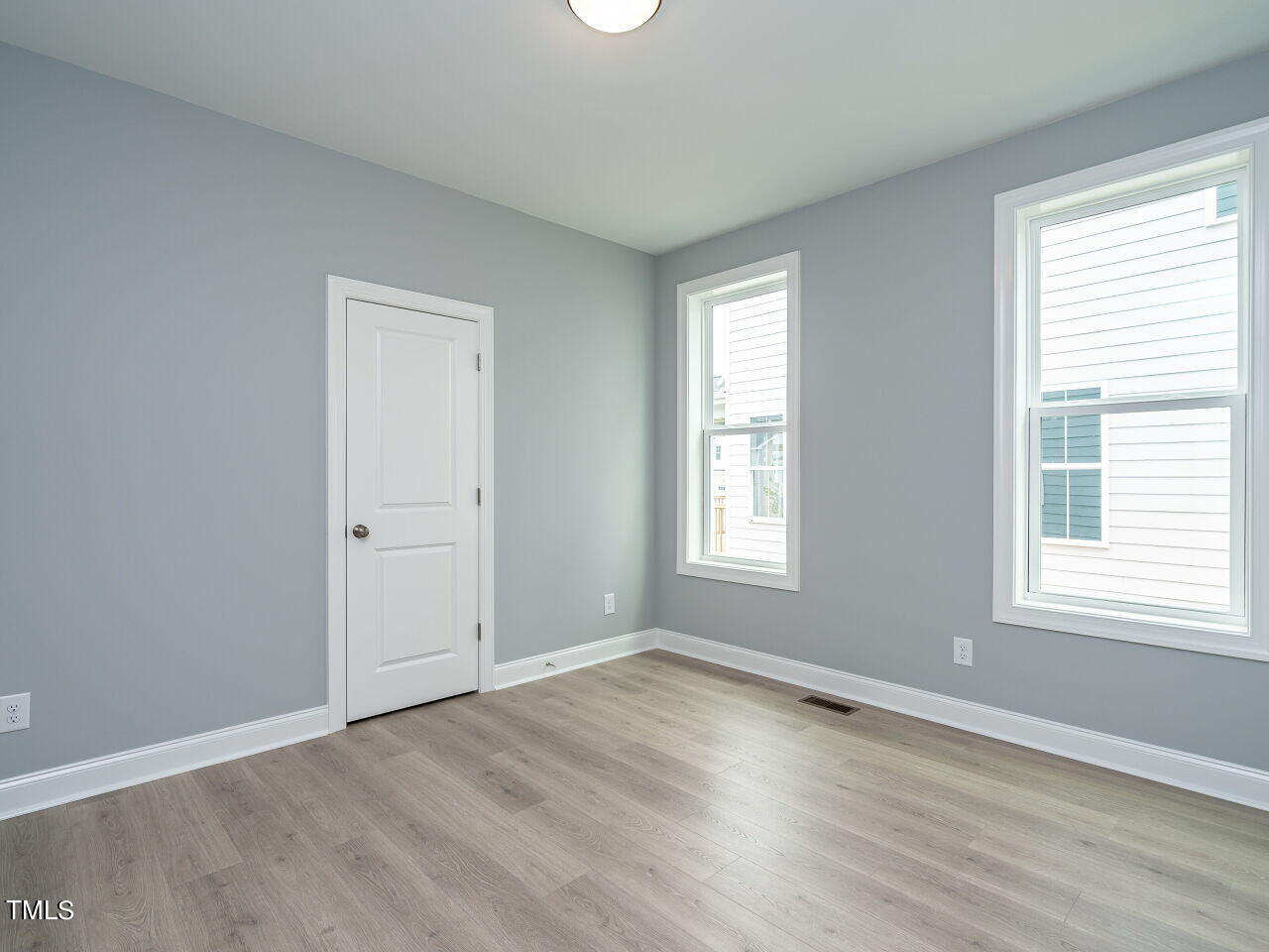 104 Noble Deer Way