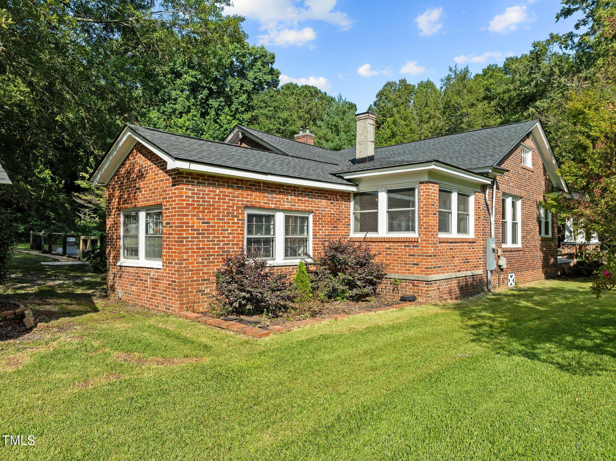 8100 Nc 42 Hwy E