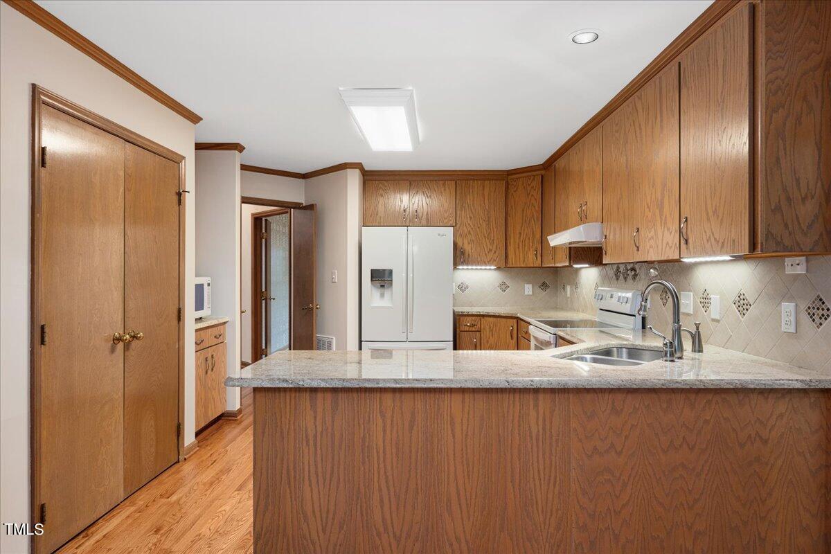 200 Maplewood Drive