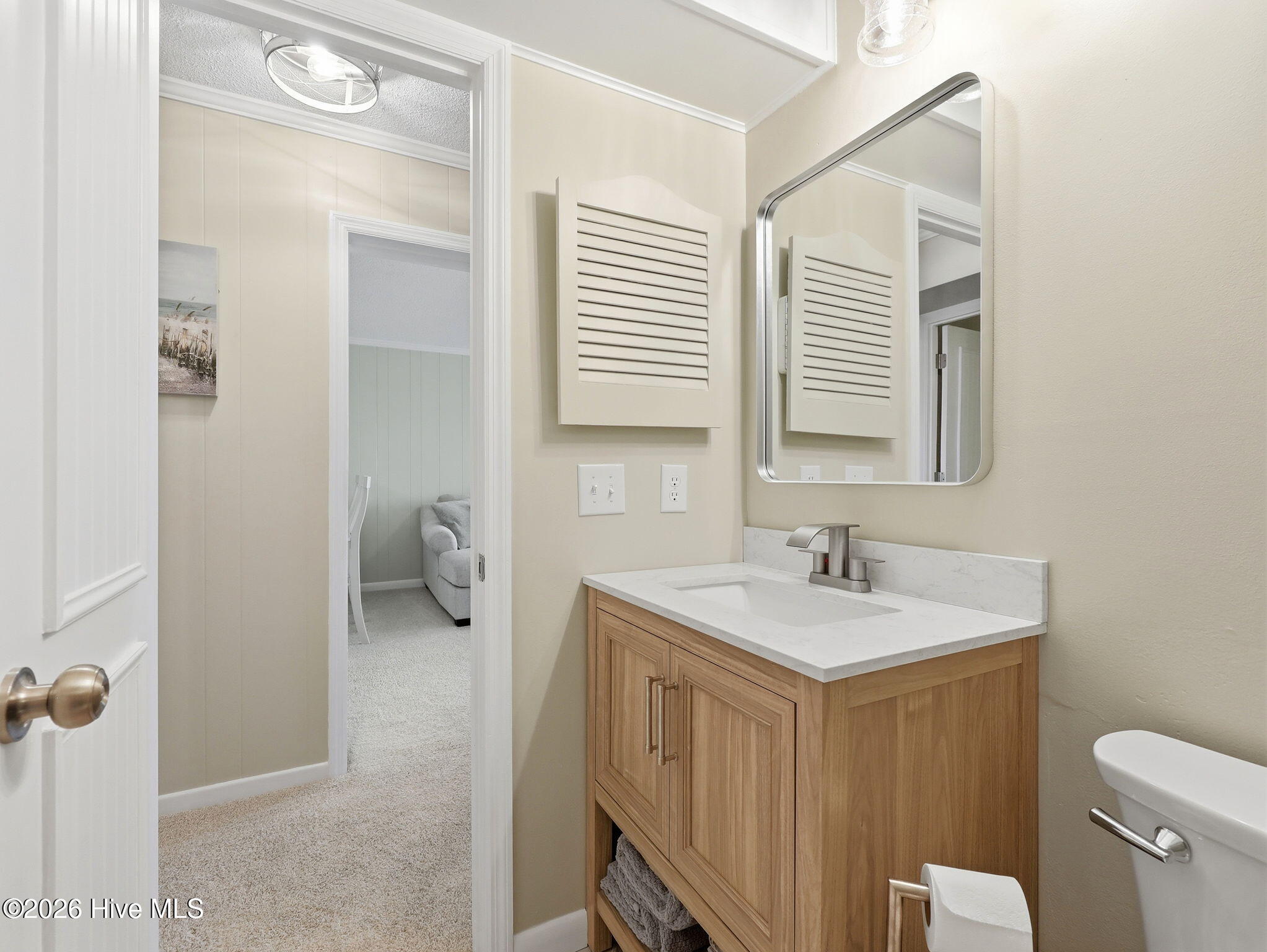301 E Commerce Way Road 206