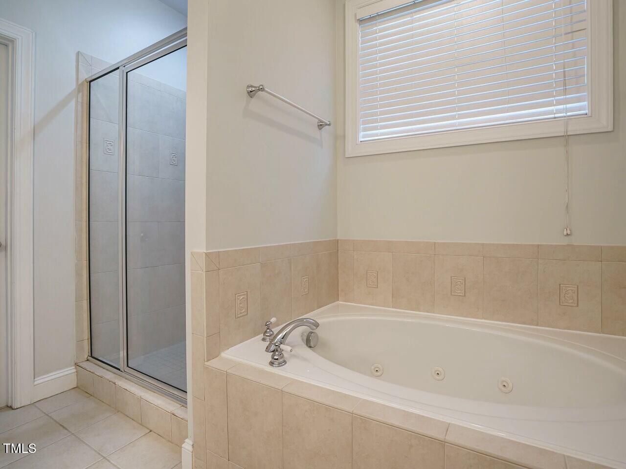 906 Trumpet Vine Court
