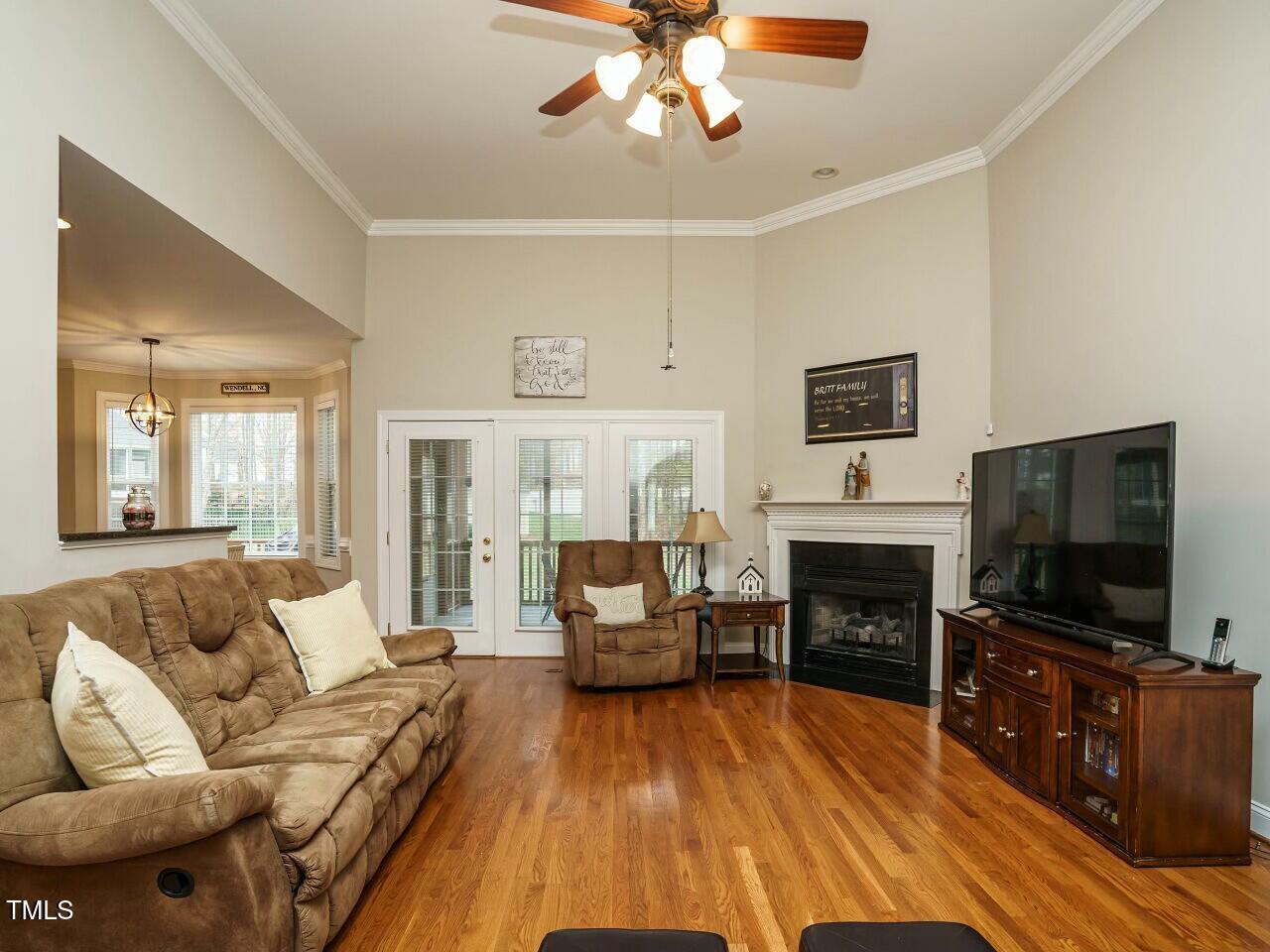 906 Trumpet Vine Court