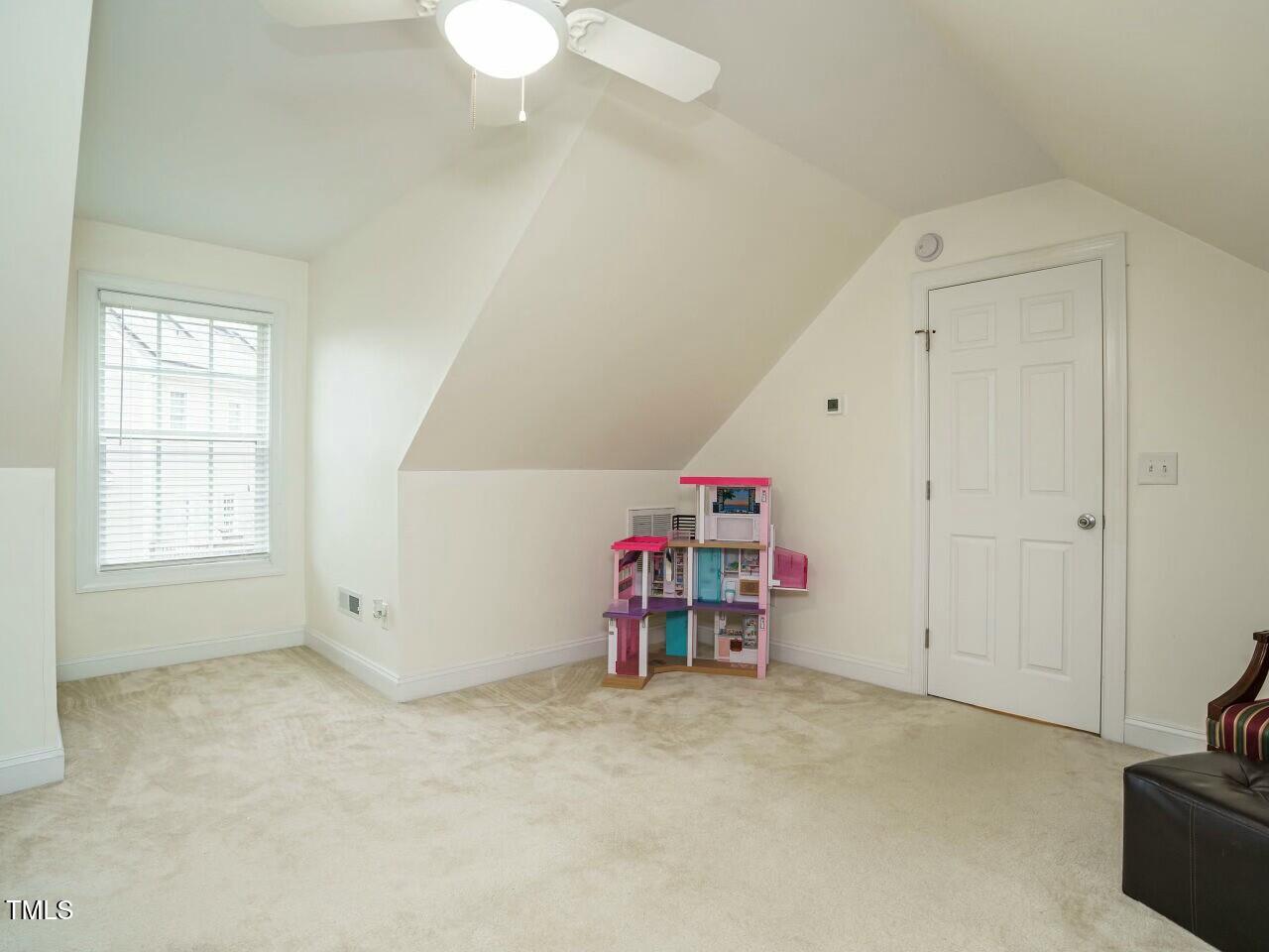 906 Trumpet Vine Court