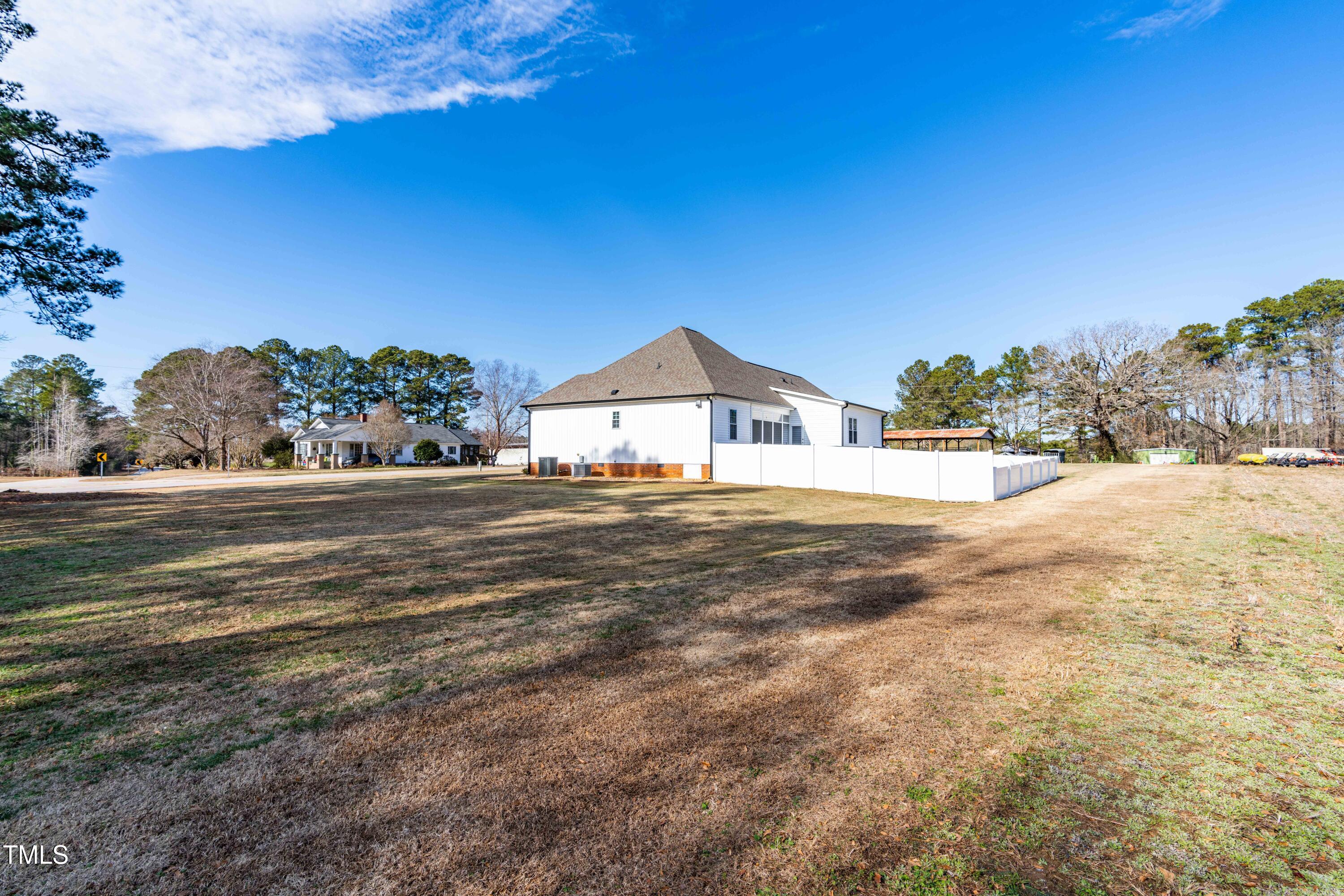1675 Cheves Road