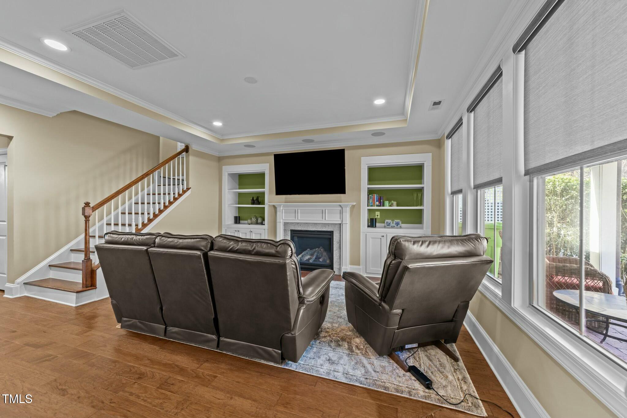 4033 Periwinkle Blue Lane