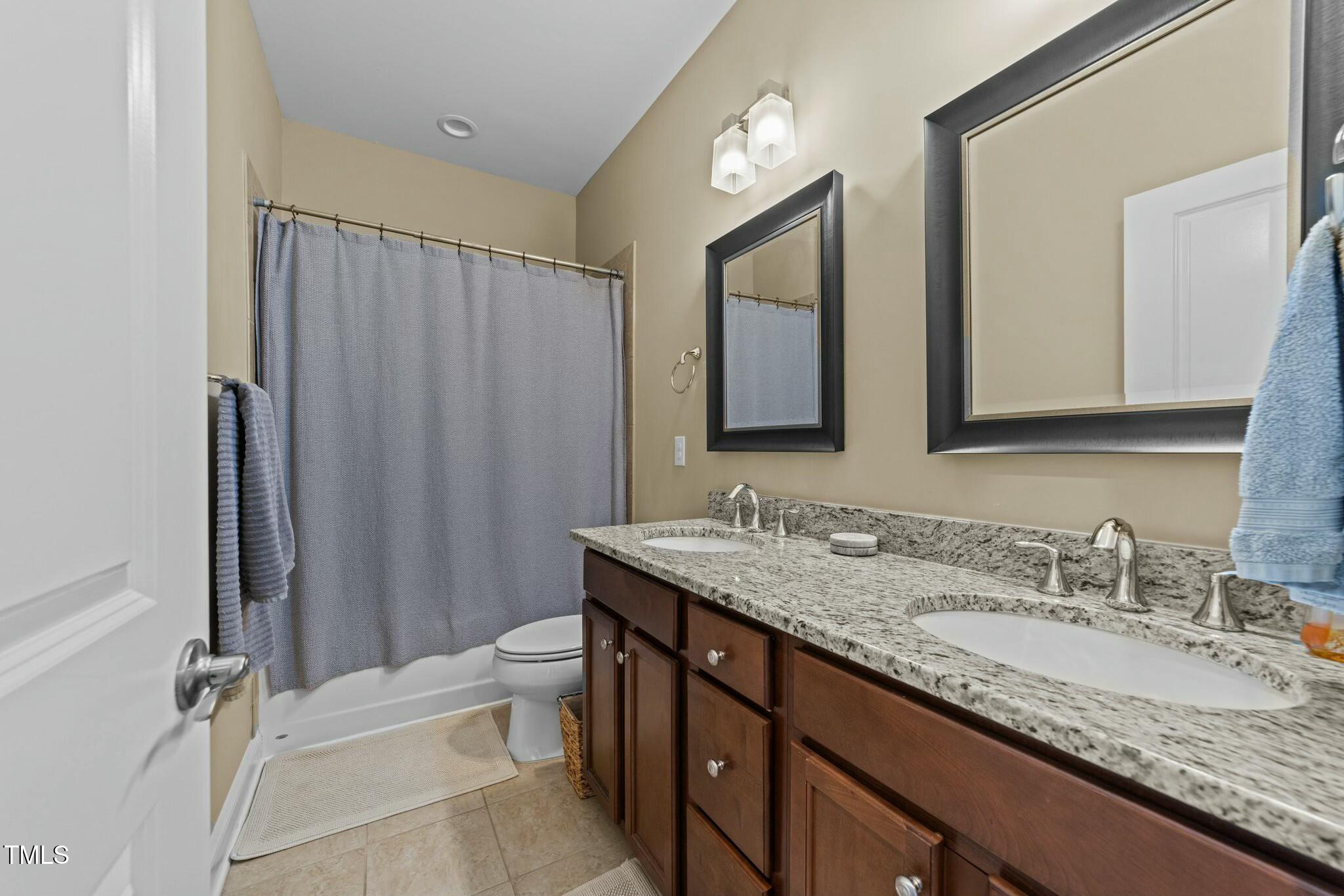 4033 Periwinkle Blue Lane