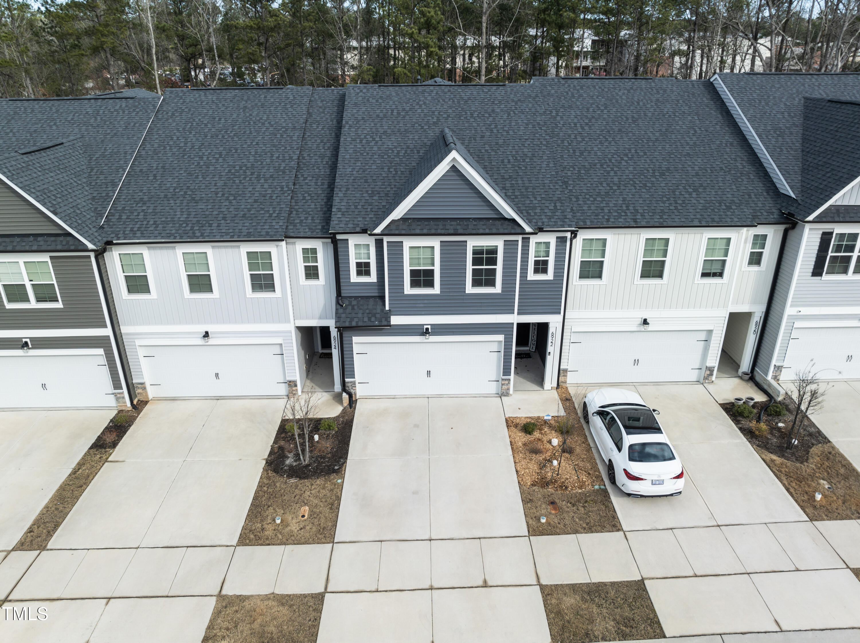 6922 Doddridge Lane