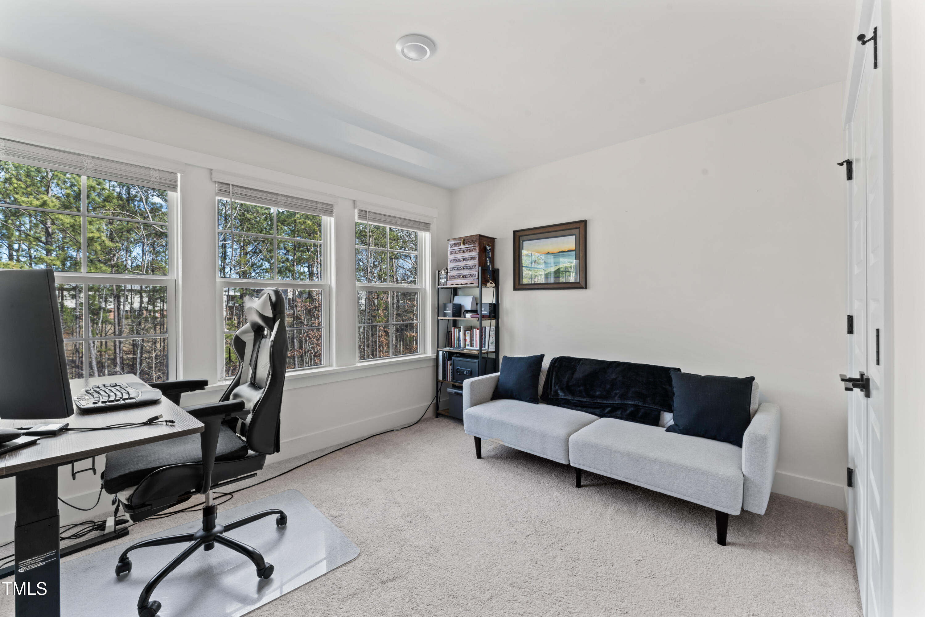 6922 Doddridge Lane
