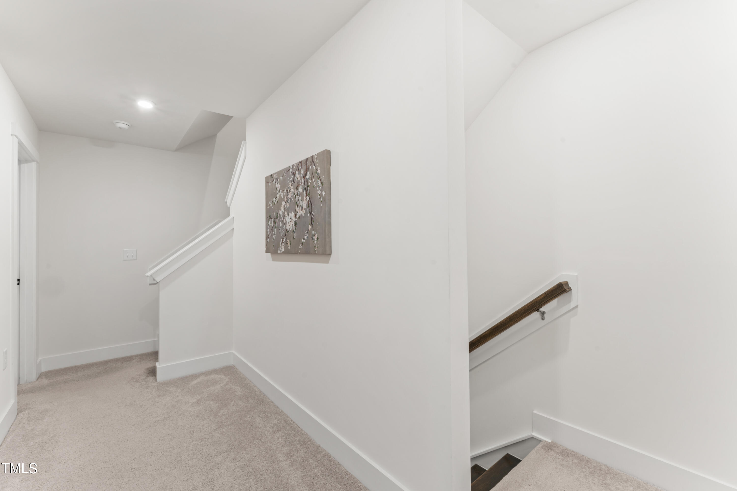 6922 Doddridge Lane