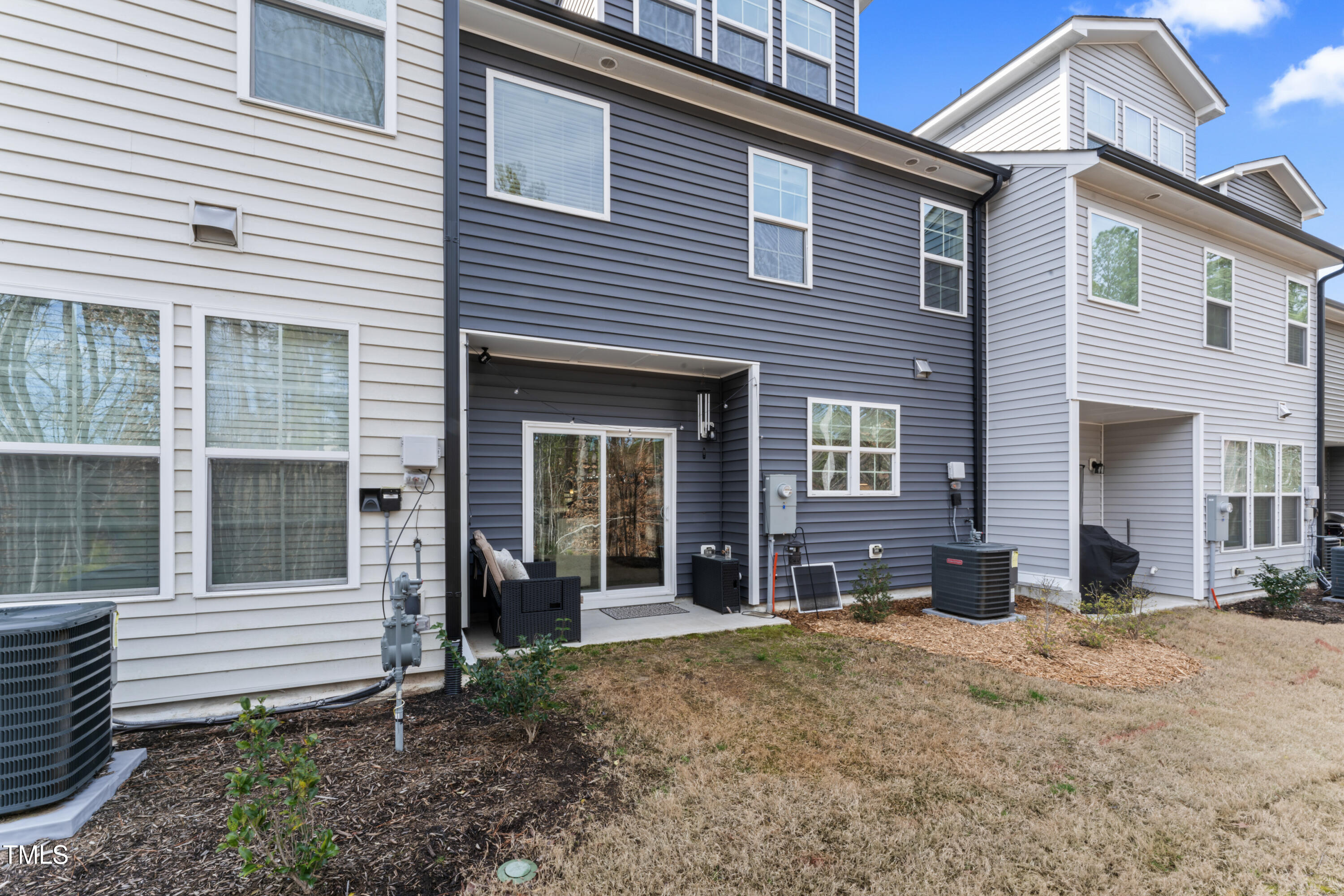 6922 Doddridge Lane