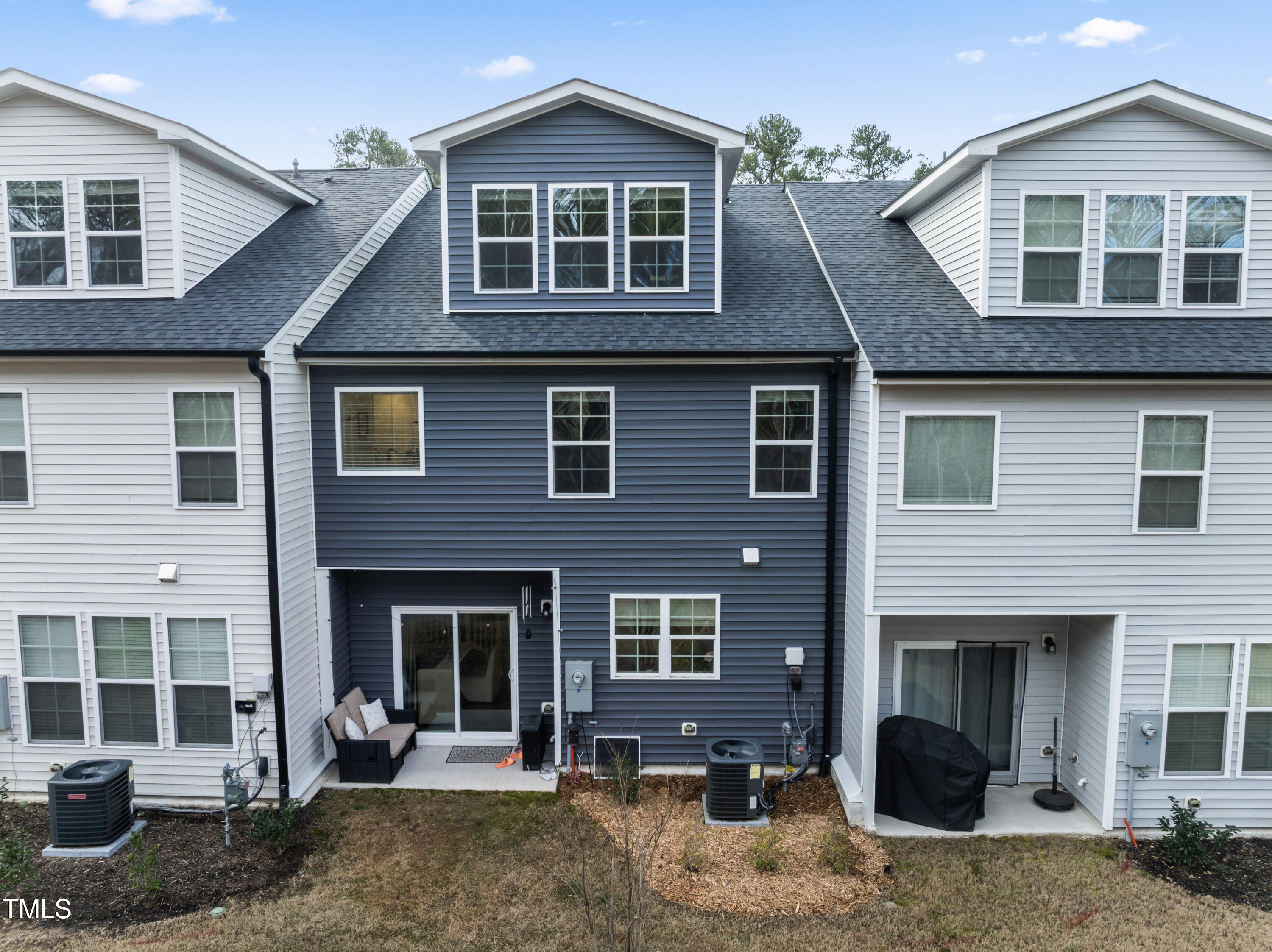 6922 Doddridge Lane