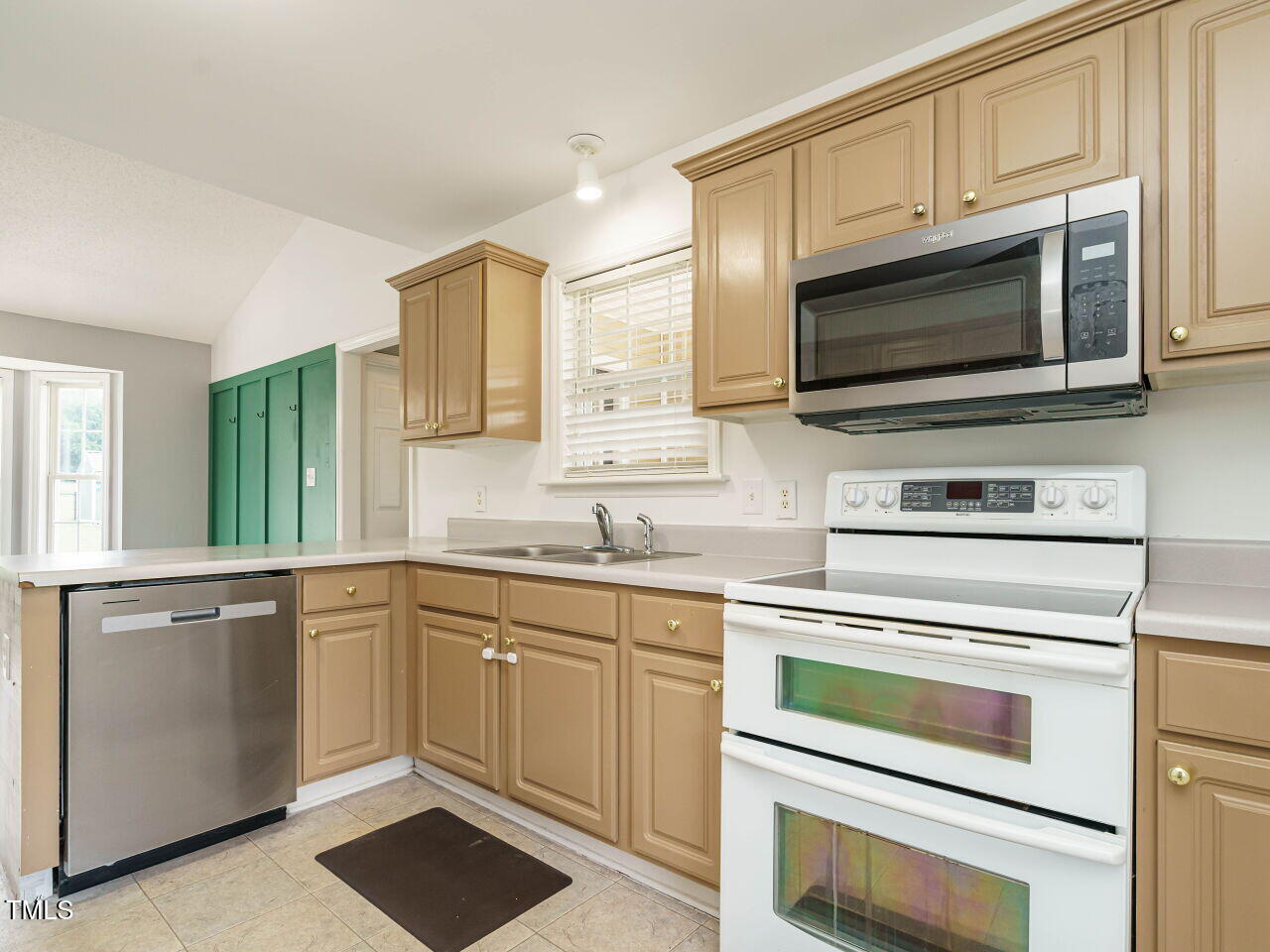 110 Westlake Drive