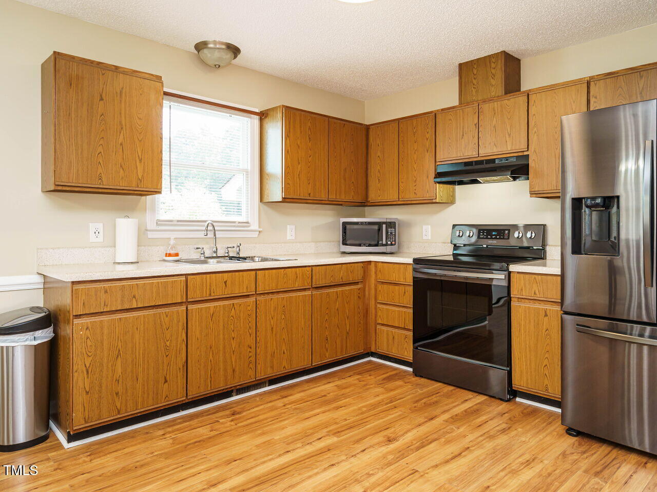 635 Raymond Drive
