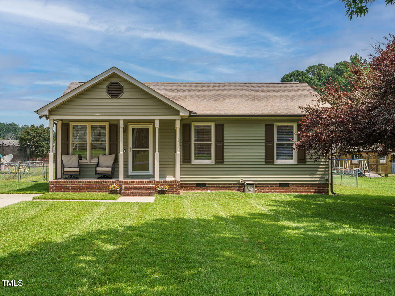 635 Raymond Drive