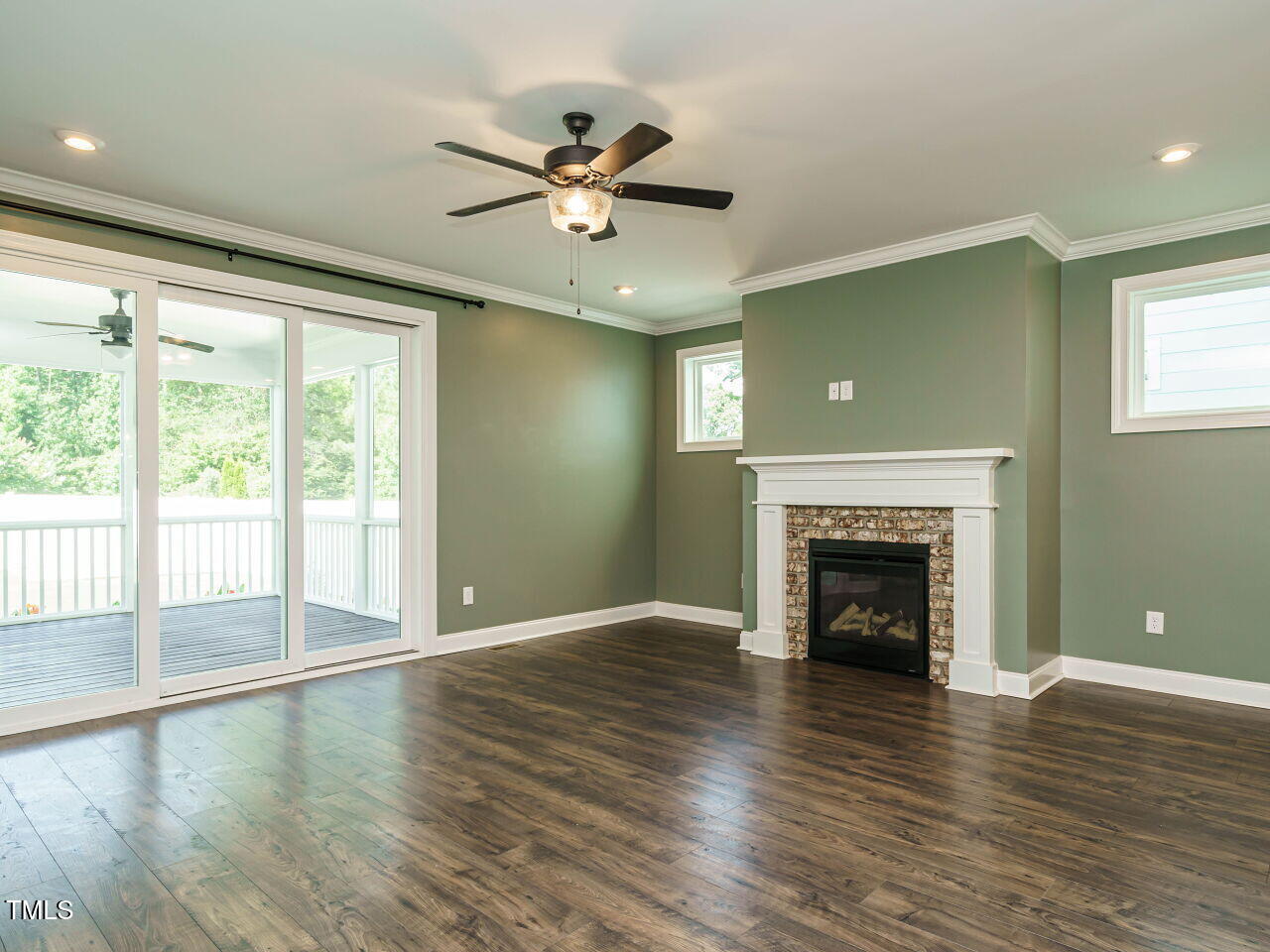 2013 Woodbluff Drive