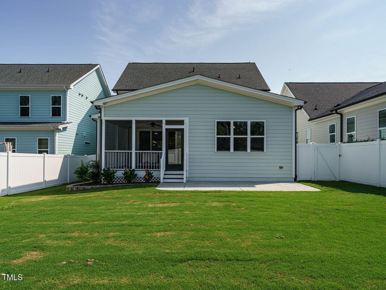 2013 Woodbluff Drive