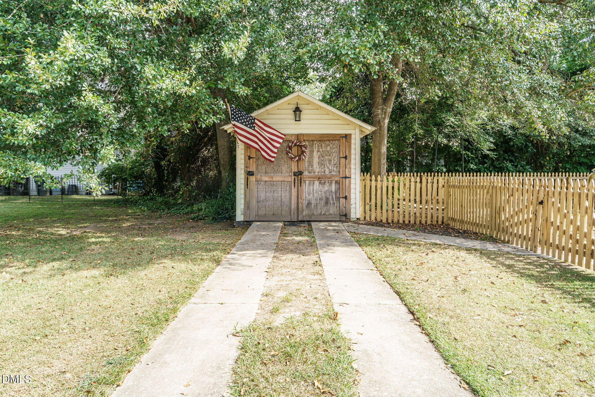316 W Parrish Drive