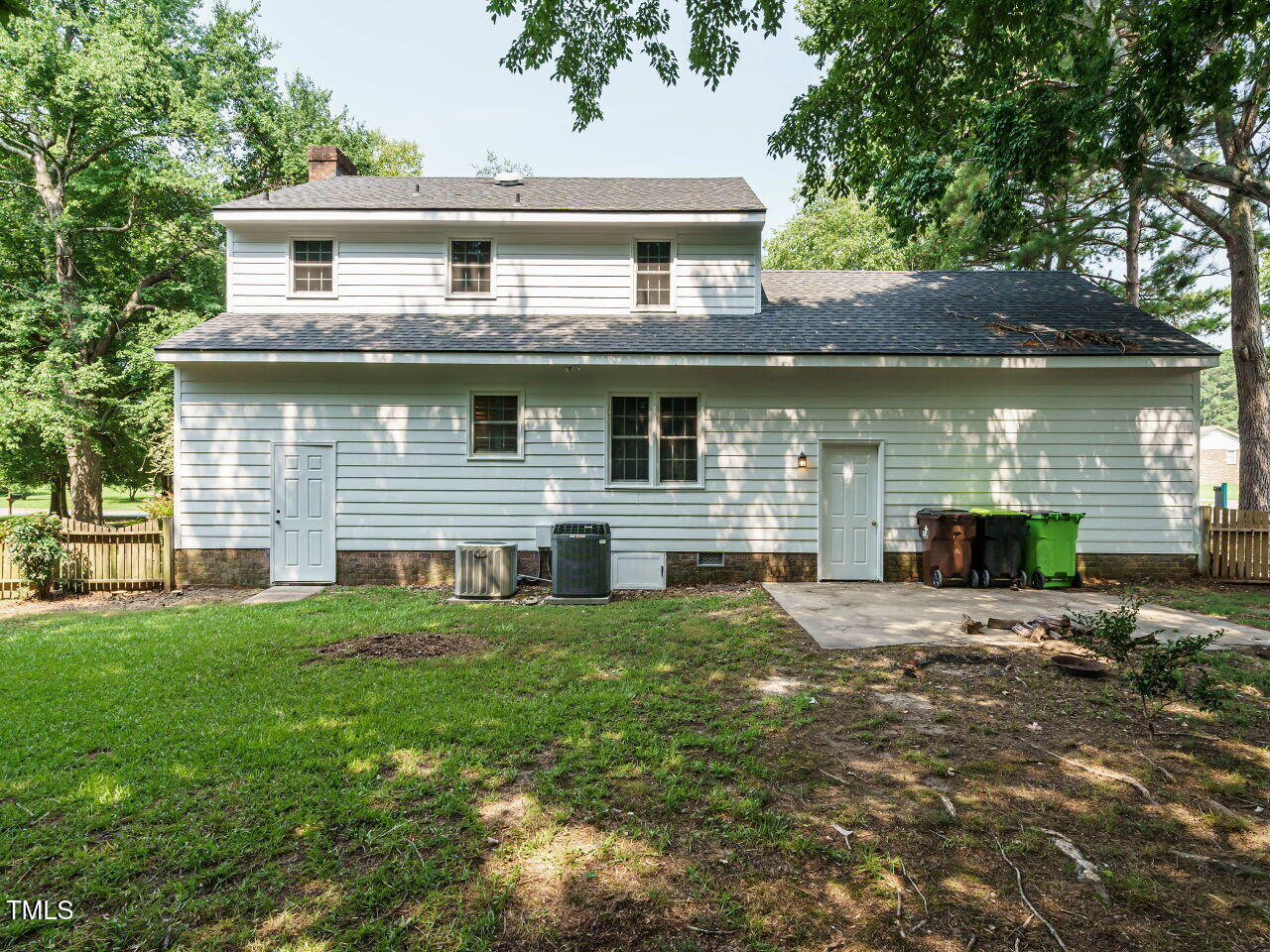 505 Commander Drive
