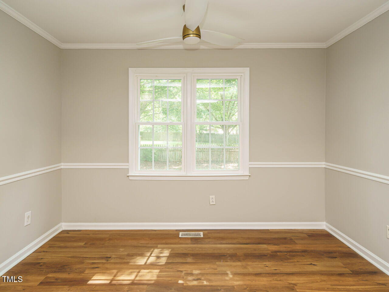 505 Commander Drive