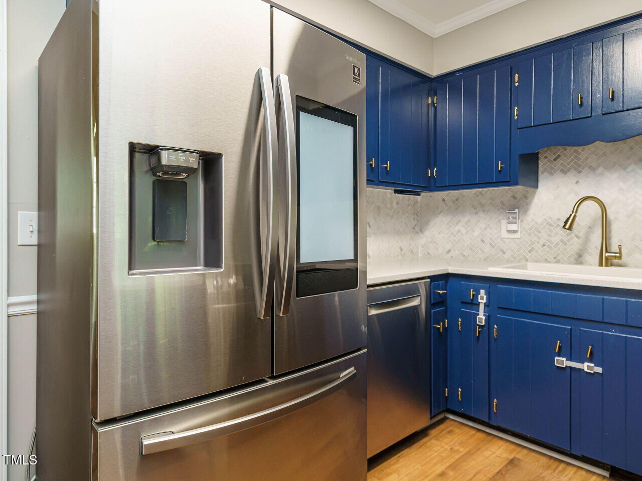 505 Commander Drive