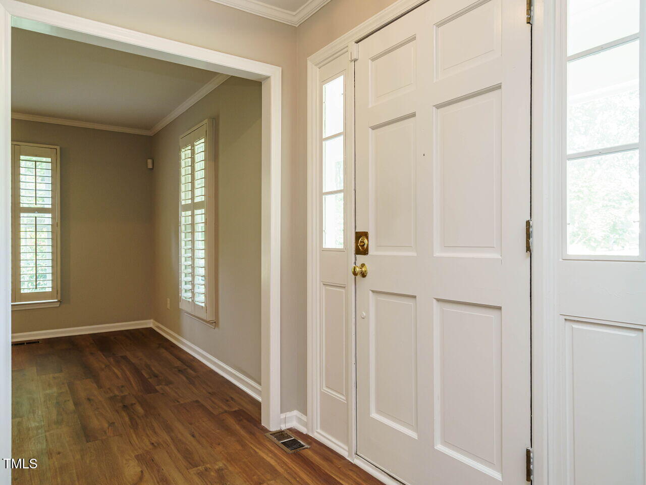 505 Commander Drive
