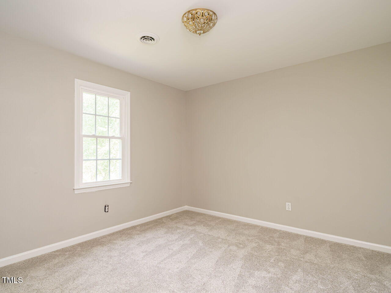505 Commander Drive
