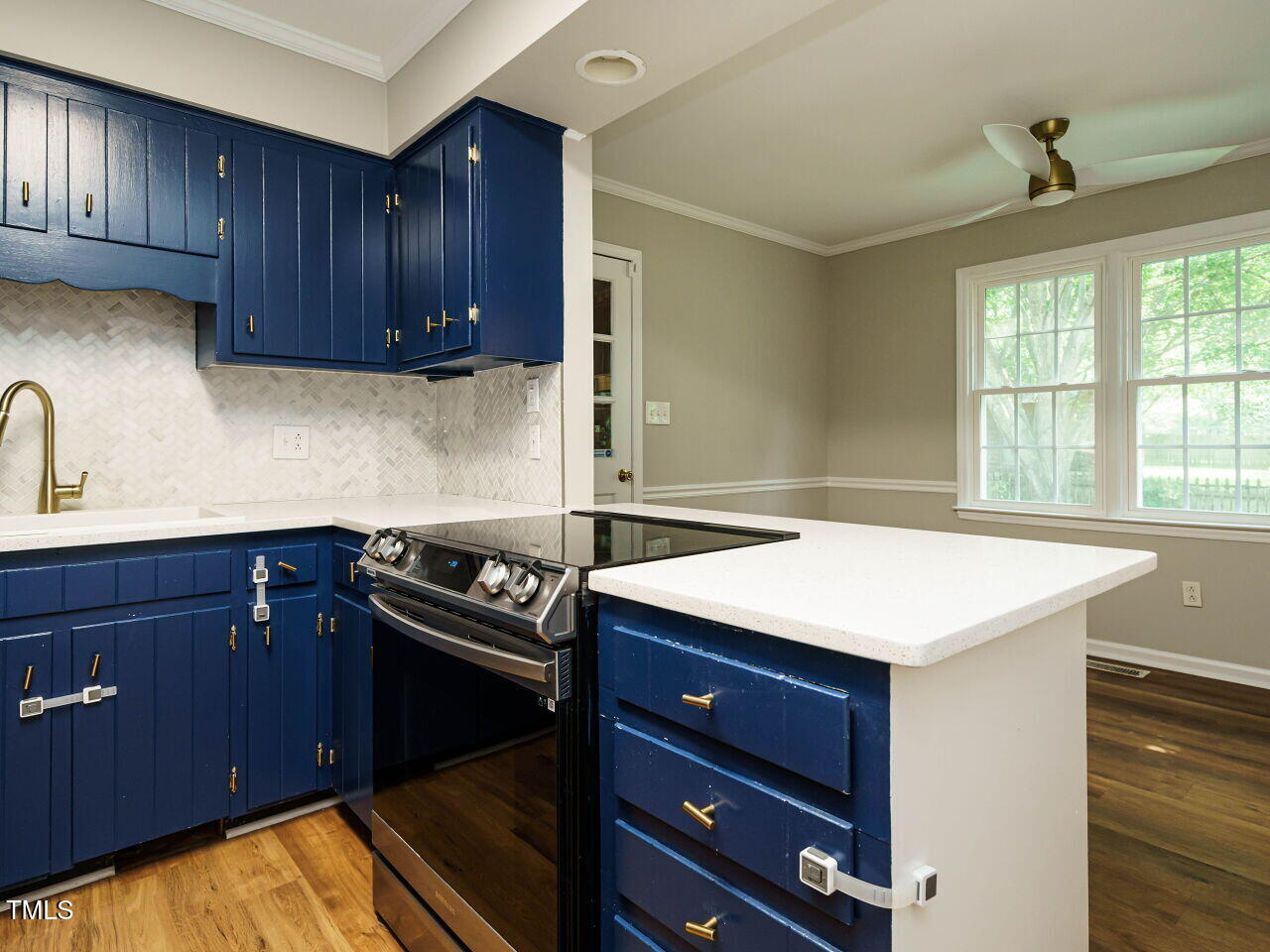 505 Commander Drive