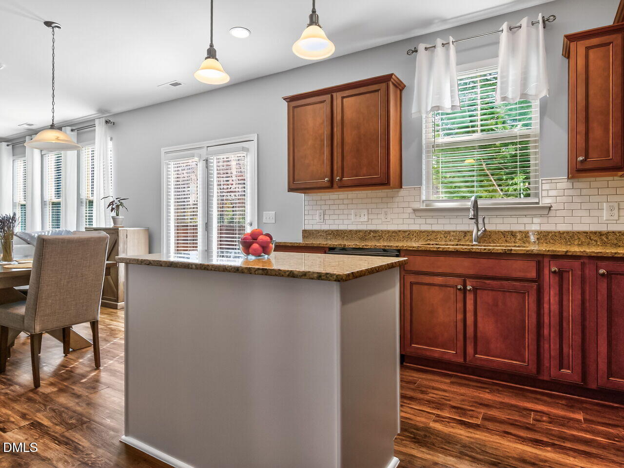 637 Groveview Wynd