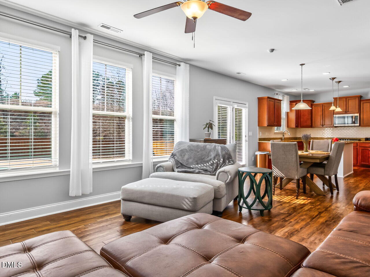 637 Groveview Wynd